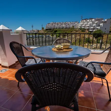 Penthouse Gaviotas Ii-2e Menyber Apartment