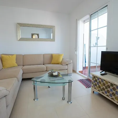 Апартаменти Penthouse Gaviotas Ii-2e Menyber Нерха